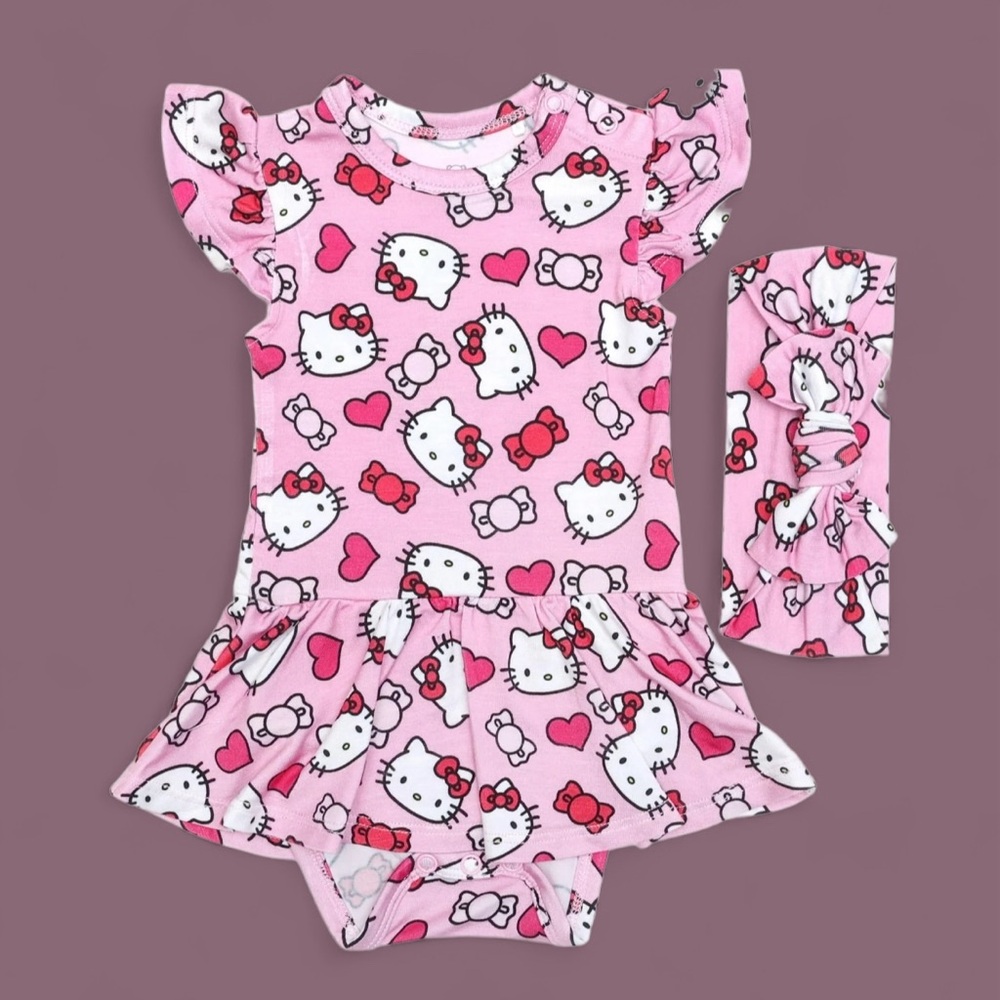 NIB Hello Kitty Twirl Skirt Bamboo Set